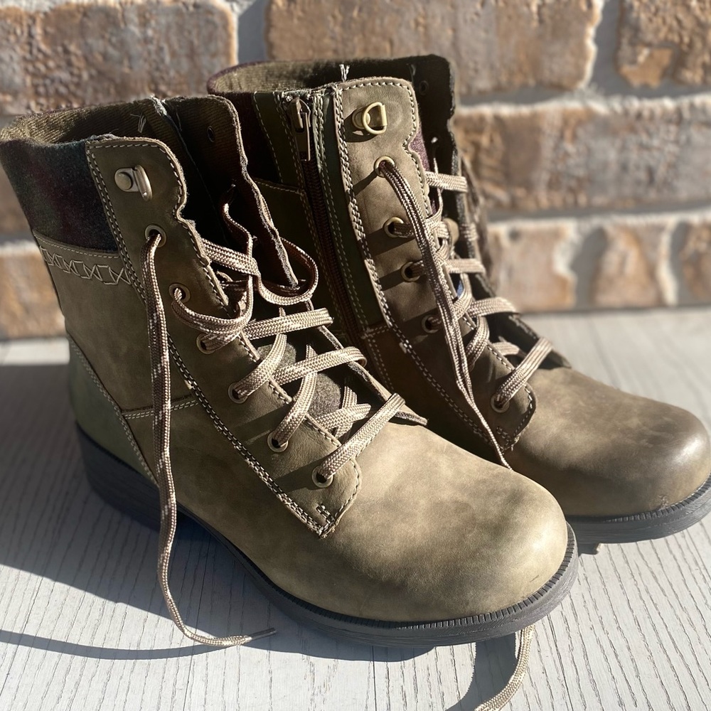 Ankle boots, lace, size 9.5